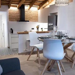 Niu Del Sol , Vic Spain