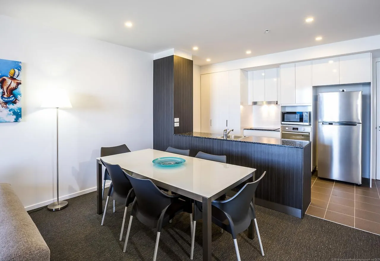 Synergy Broadbeach - Official Gold Coast Aparthotel