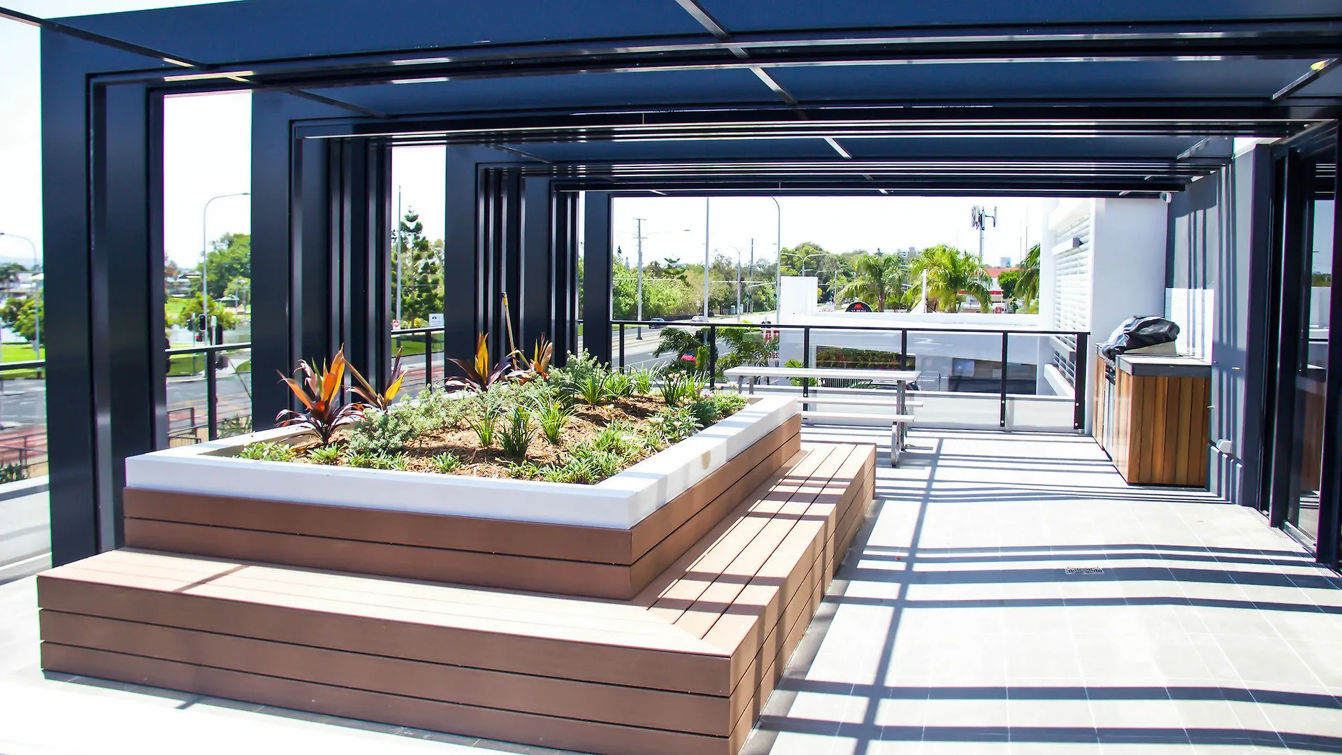 Aparthotel Synergy Broadbeach - Official Gold Coast